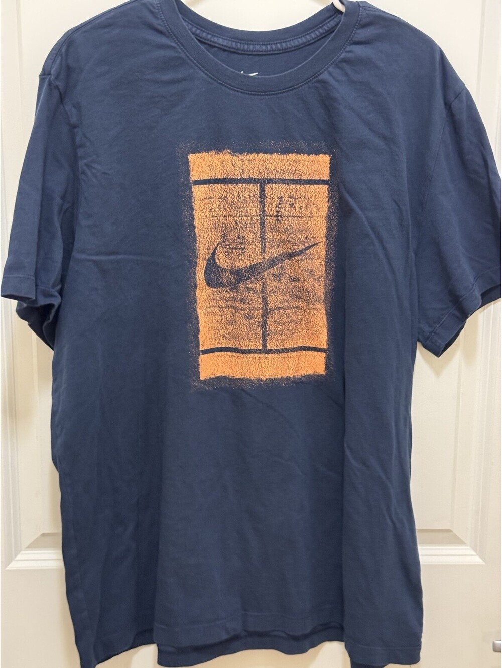 Nike Tennis Court Graphic T Shirt Mens XXL 2XL Navy Blue Orange Swoosh Crew Neck